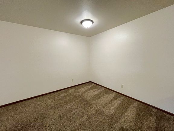 4th image of 1032 Imperial Cir APT 508