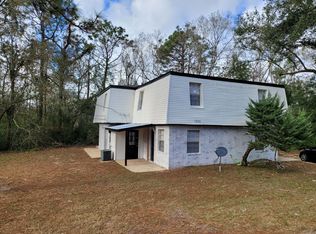 1201 Lake Drive, Cantonment, FL 32533