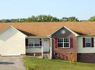 2112 Maple Leaf Trl, Columbia, TN 38401
