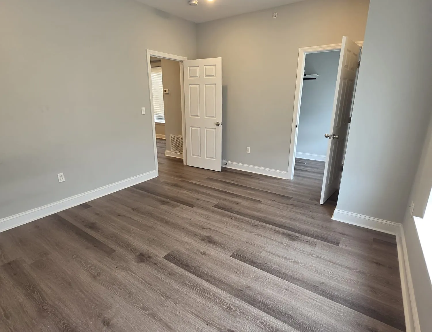 1 bed, $1,718 — Photo 4