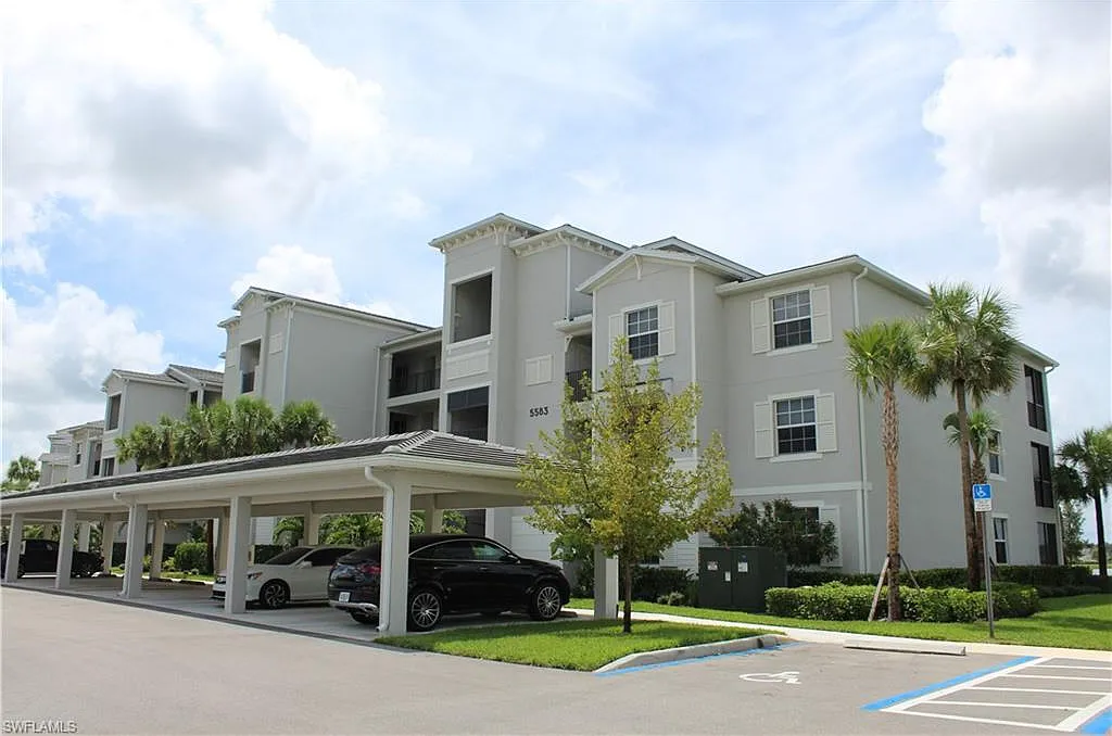 3 bed, 2.0 bath, 1301 sqft, $4,950 — Photo 1