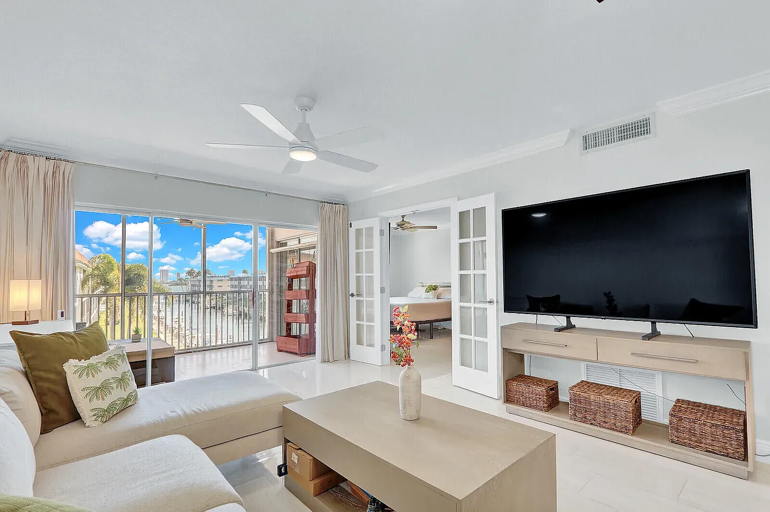 1 bed, 621 sqft, $2,000 — Photo 3
