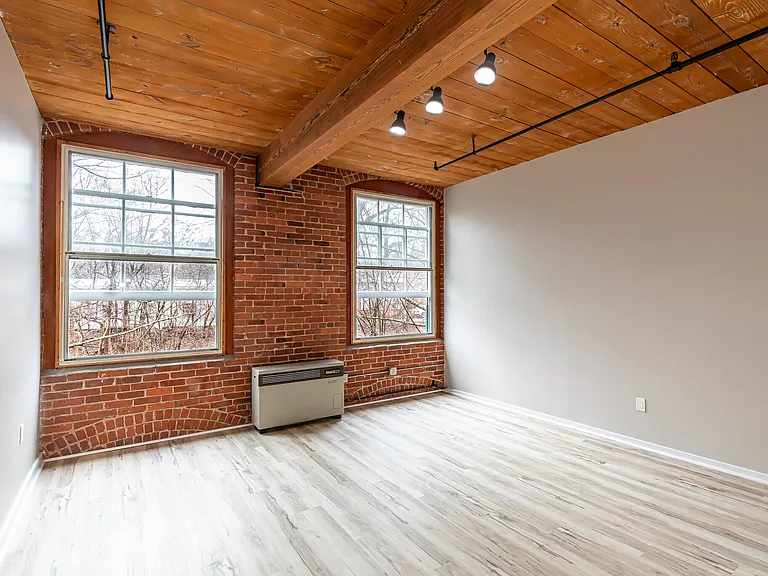 1013F Whiting St #3F — Photo 11