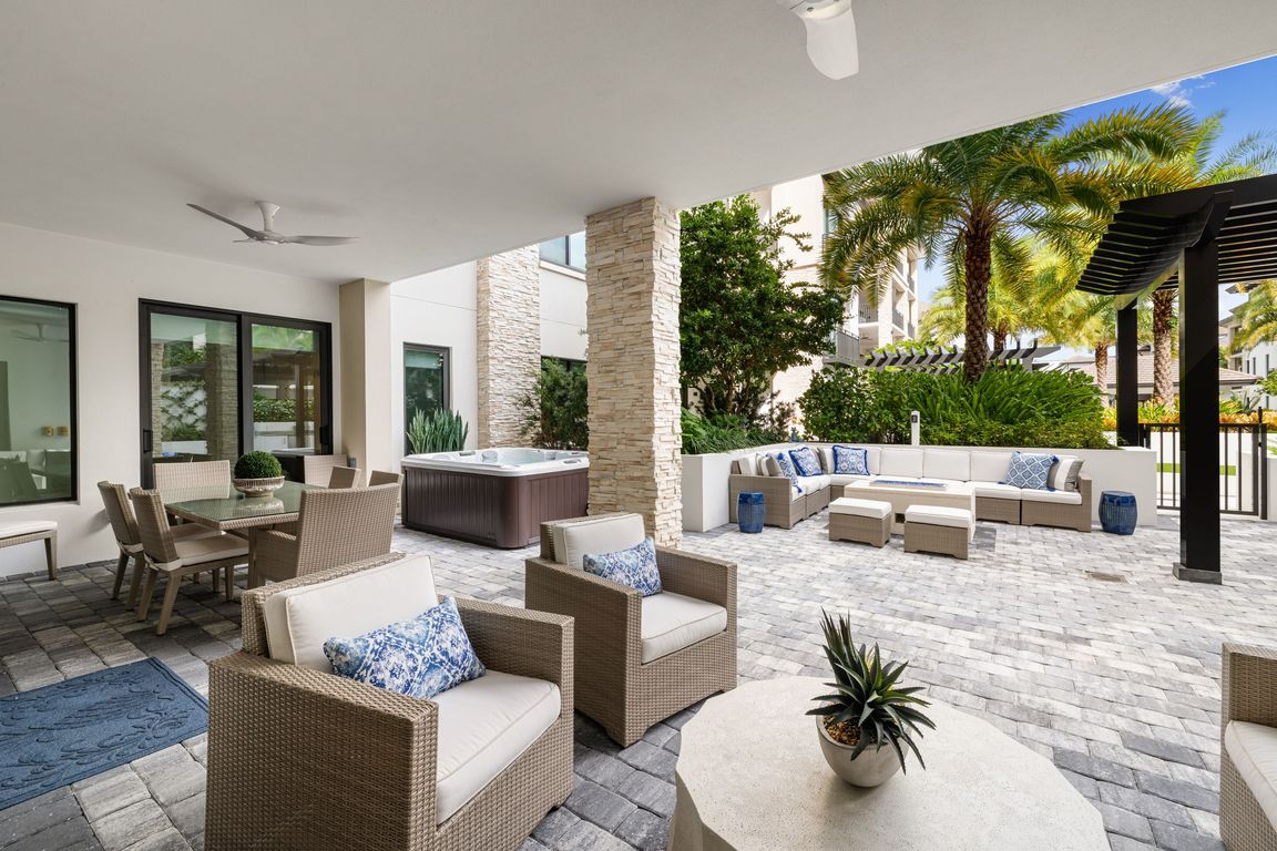 next background image