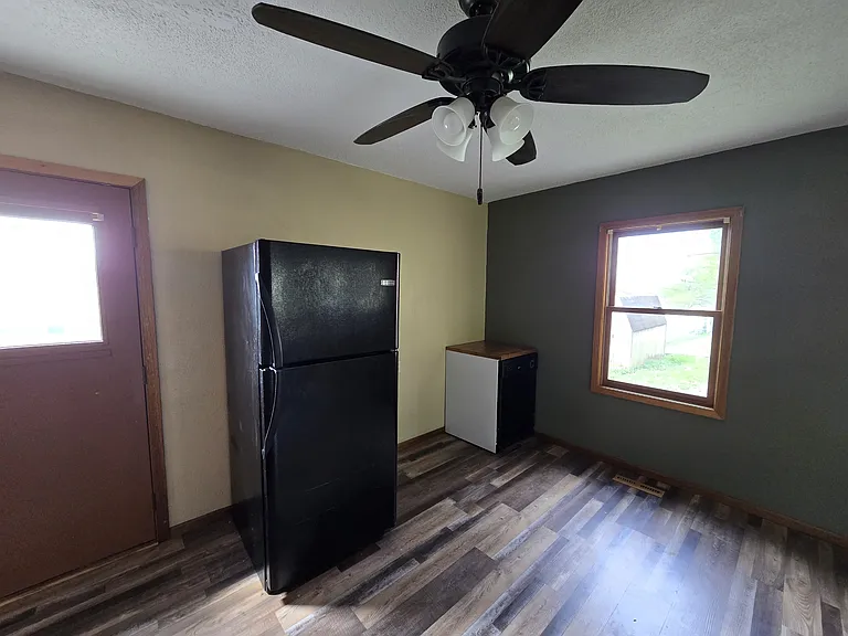 4037 Vine Ave SE — Photo 7