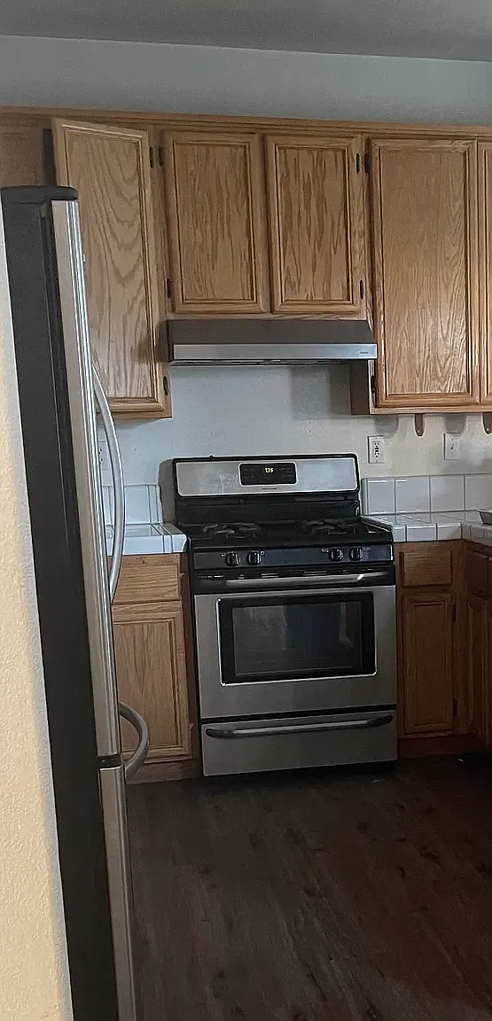 4 bed, 1800 sqft, $2,900 — Photo 2