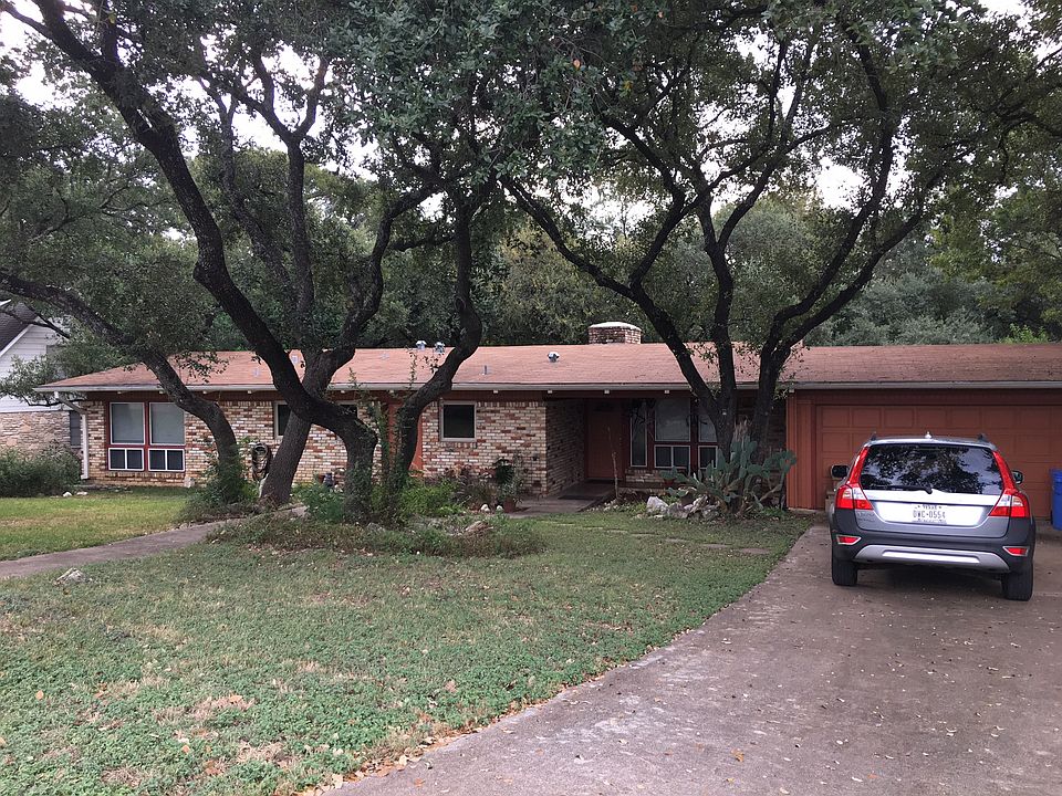 1st image of 4826 Rollingwood Dr