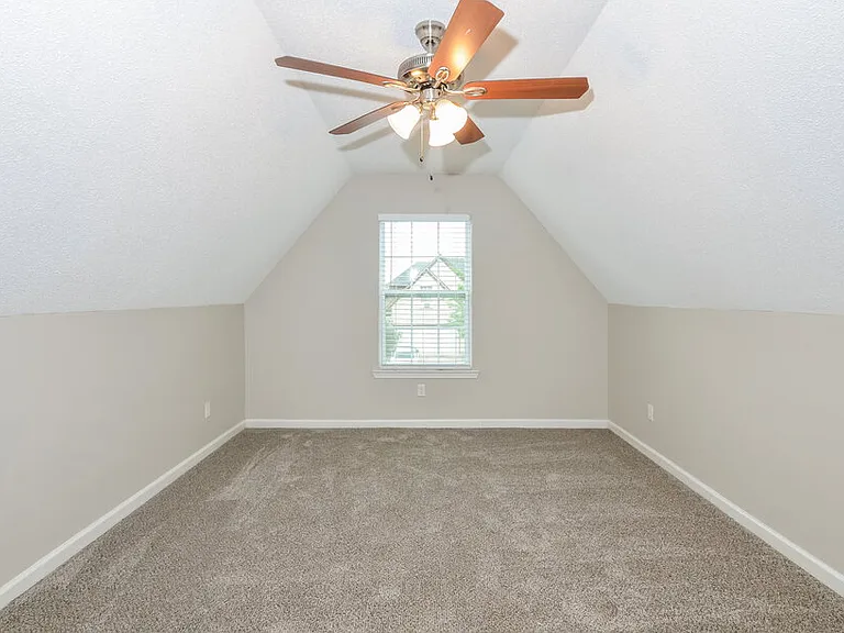 7916 Ridgedale Dr — Photo 13