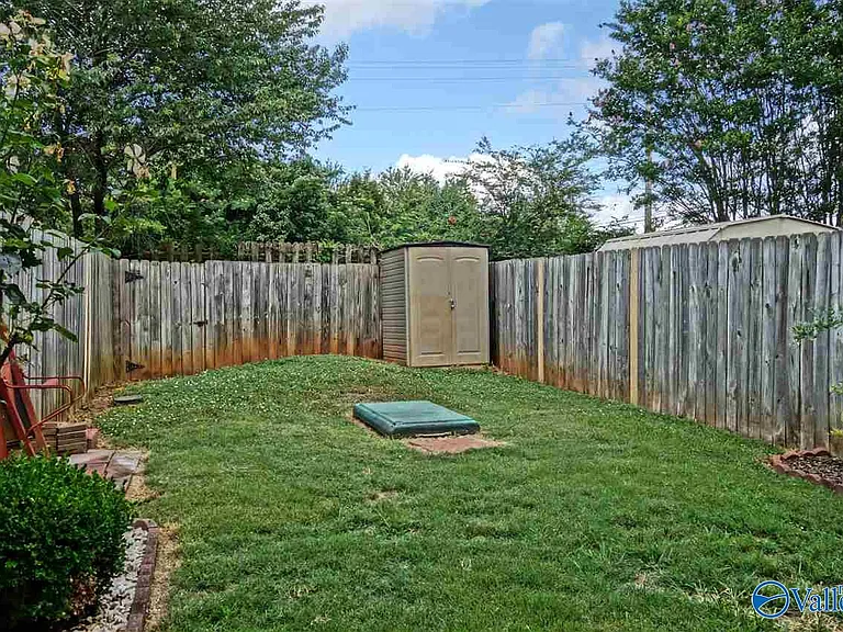 106 Crescent Cir — Photo 14