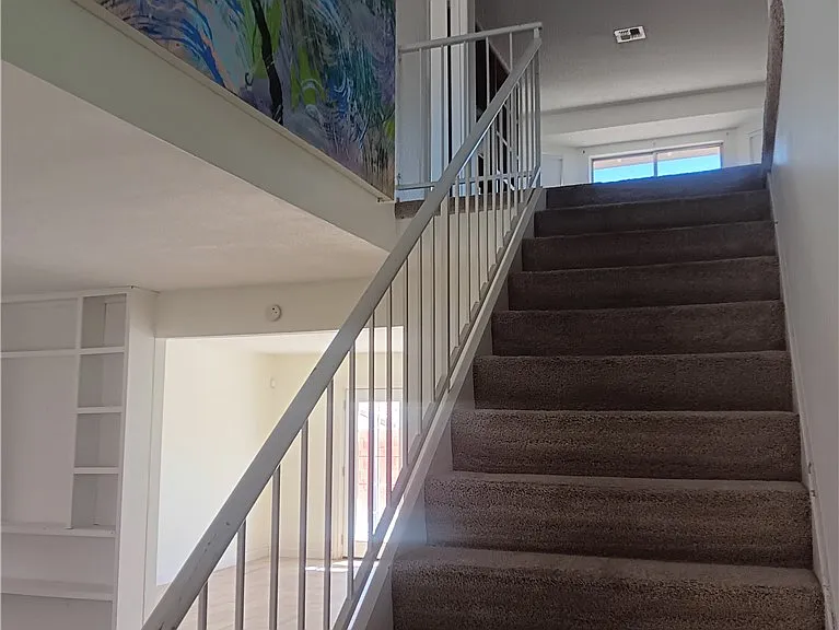 121 Logansberry Ln — Photo 11