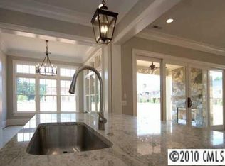 17515 Robbins Ridge Rd, Cornelius, NC 28031