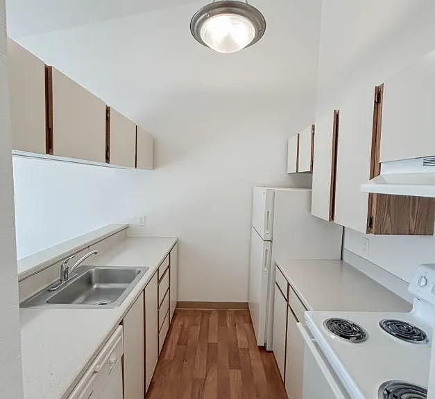 Stone Creek Apartments Beaverton — Photo 92