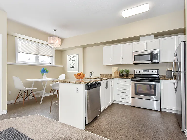 225 Riddell St #50 — Photo 30
