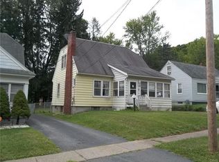 141 Marvin Rd, Syracuse, NY 13207