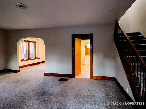 4th image of 2958 Sanford Ave SW