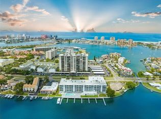 415 Island Way #404, Clearwater, FL 33767