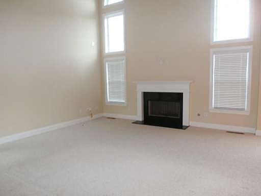 5th image of 4755 Shelbourne Dr
