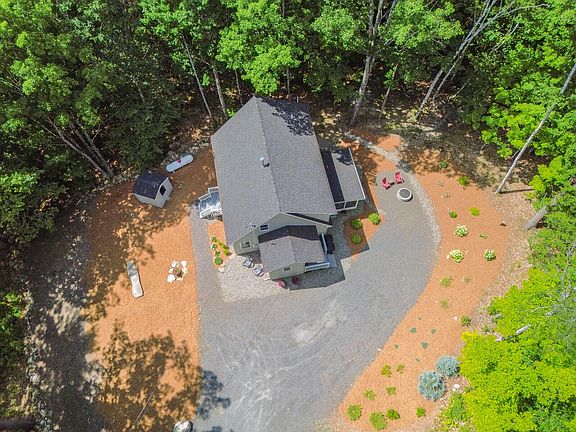4th image of 7 Hemlock Estates