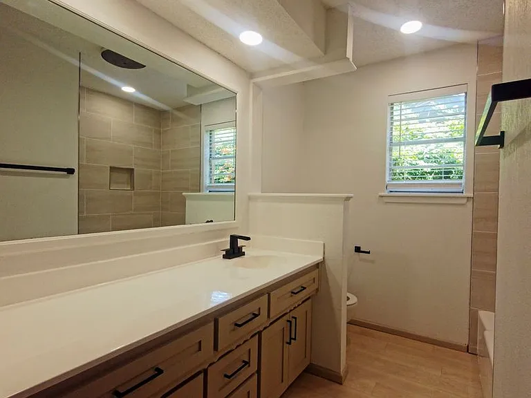 3607 85th St — Photo 11