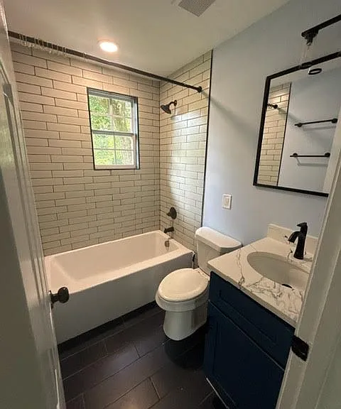 331 Simca St SE — Photo 11