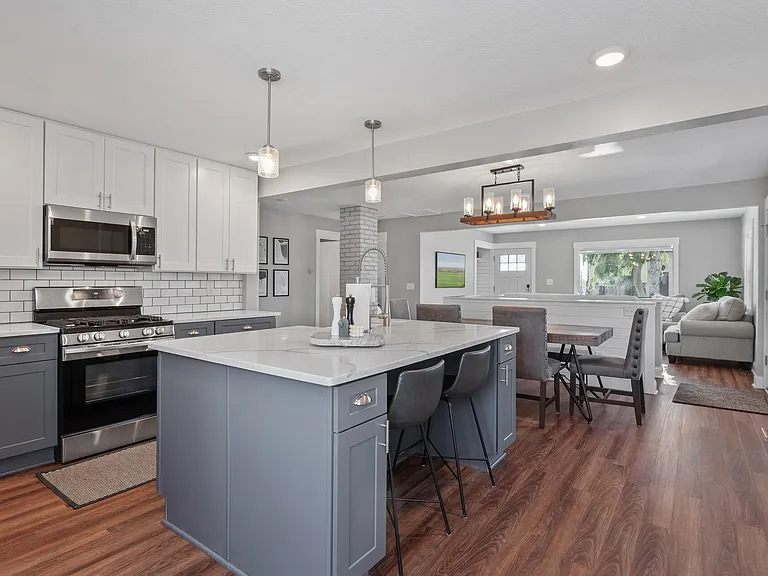 South Ln — Photo 10