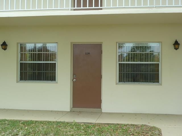 1st image of 47 Vista Gardens Trl