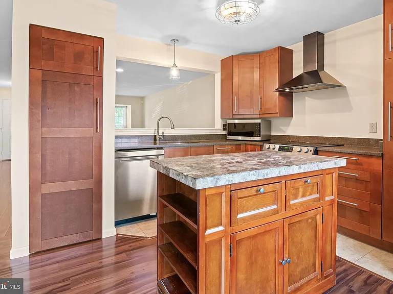 26 Wessex Ct — Photo 13