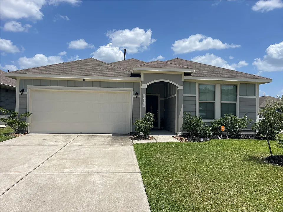 25511 Northpark Lake Dr