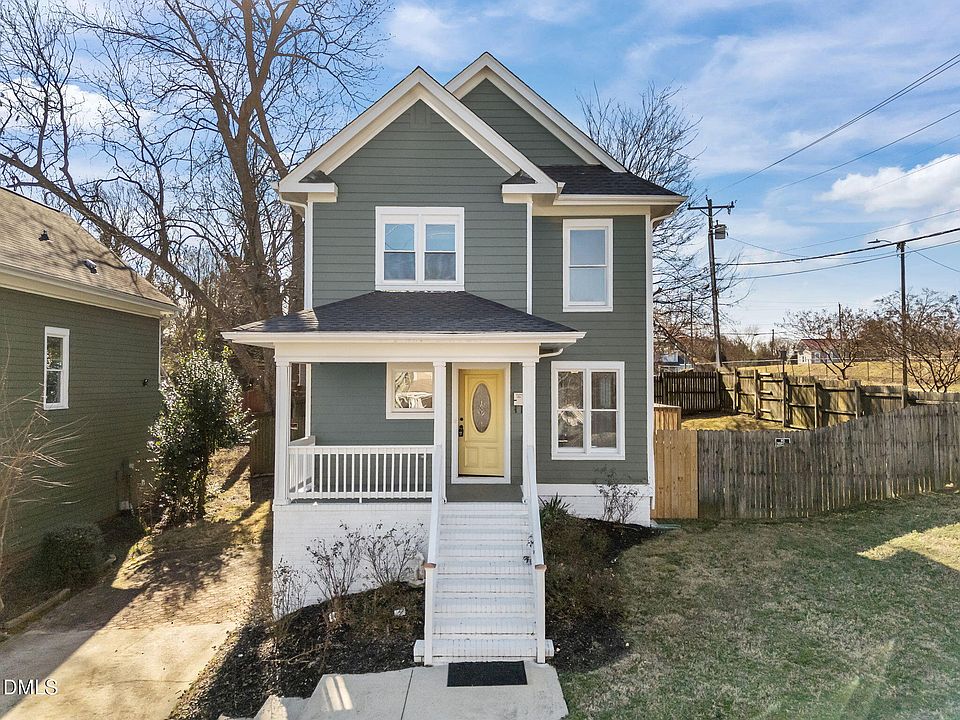 1st image of 300 Worth St