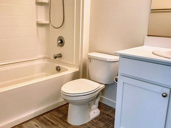 3rd image of 441 Chelmsford Dr #1