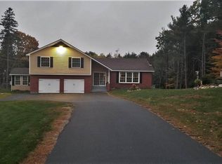 210 Mann Hill Rd, Holden, ME 04429