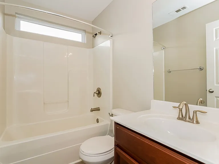 2145 Erin Ln — Photo 16