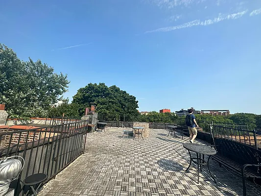 Rented by Highline Residential | media 11