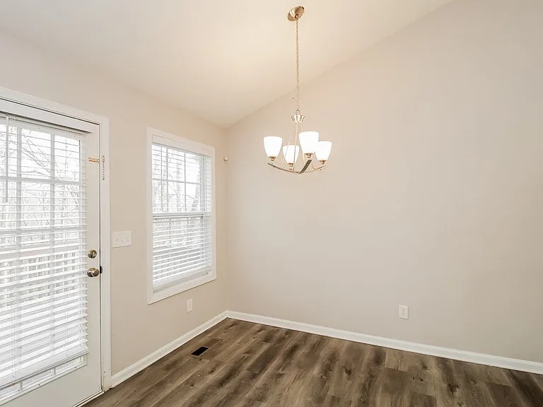 6548 Snowbird Ln — Photo 7