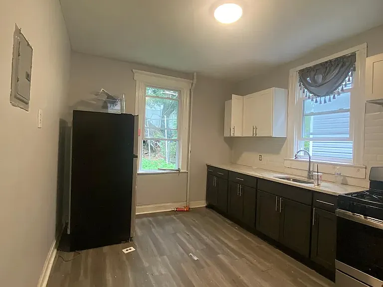 35 Seymour Ave #5C — Photo 2