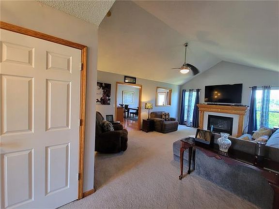 5th image of 710 SW Shorthorn Dr