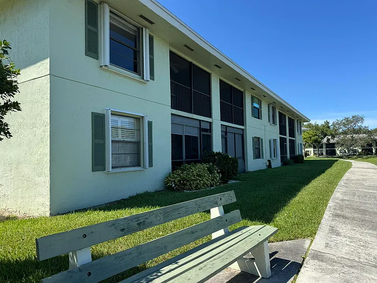 801 Sabal Ridge Cir #H — Photo 42