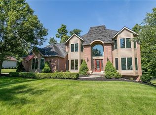 8469 Hunting Dr, North Royalton, OH 44133
