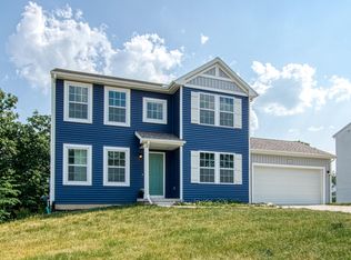 10846 Autumn Oak Dr, Lowell, MI 49331