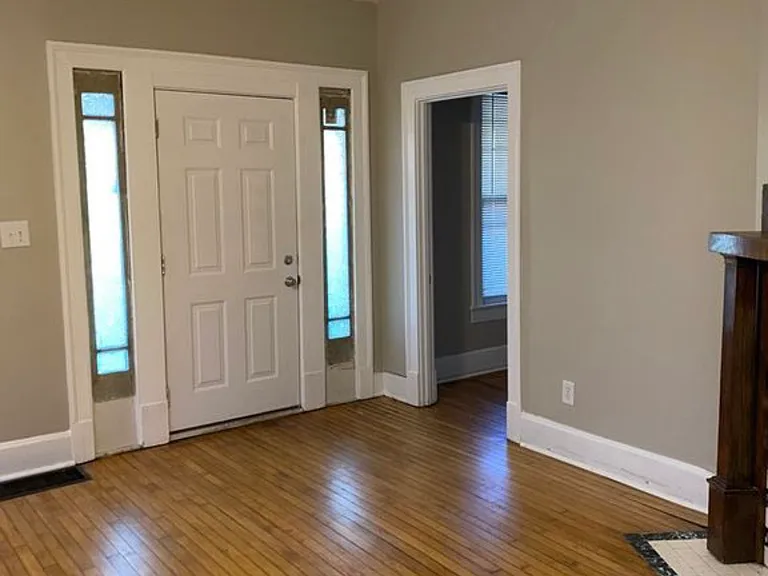 486 Price Rd — Photo 3