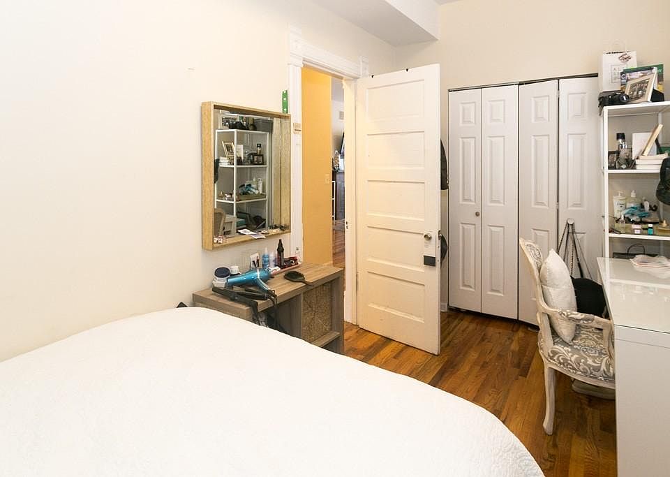 1st image of 2137 N Sheffield Ave #Ig3