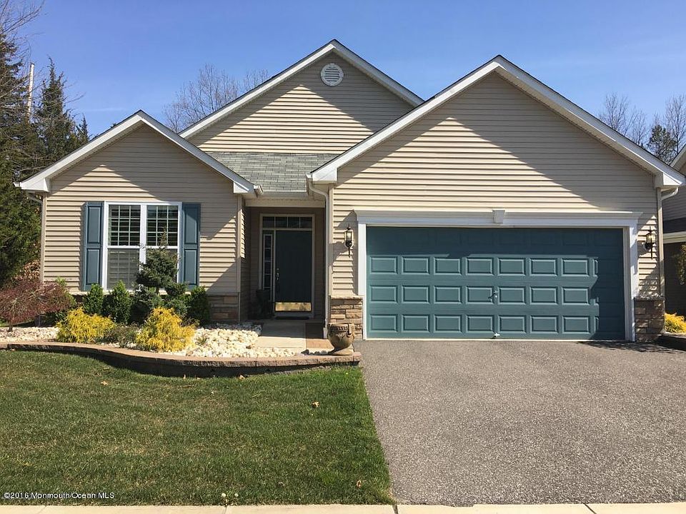 1st image of 330 Damiano Way