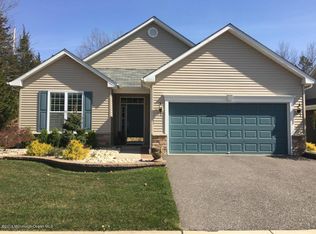 330 Damiano Way, Lakewood, NJ 08701
