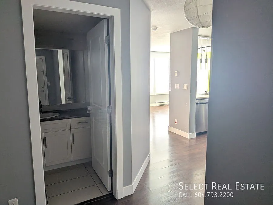 2 bed, 862 sqft, $1,650 — Photo 3