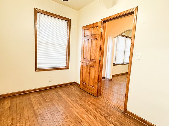 4th image of 7532 S Vernon Ave