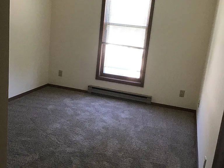 High Point Commons Apartments — Photo 41