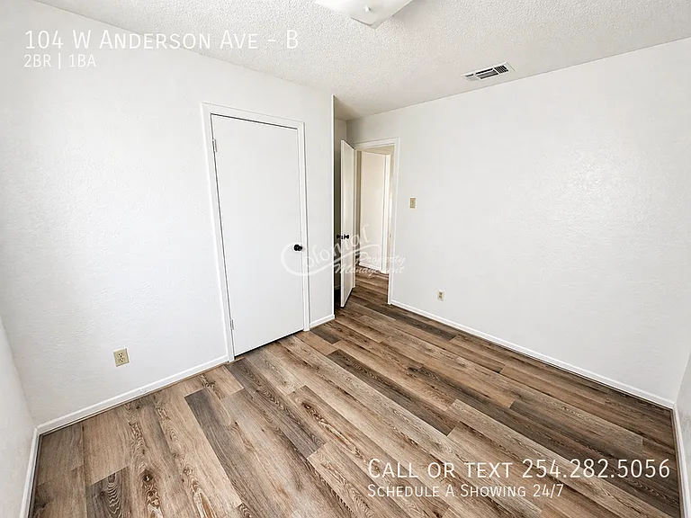 104 W Anderson Ave #B — Photo 6
