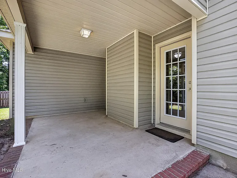 928 Arbor Springs Cir — Photo 5