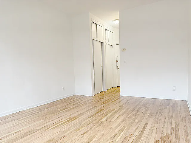 313 East 90th Street — Photo 2
