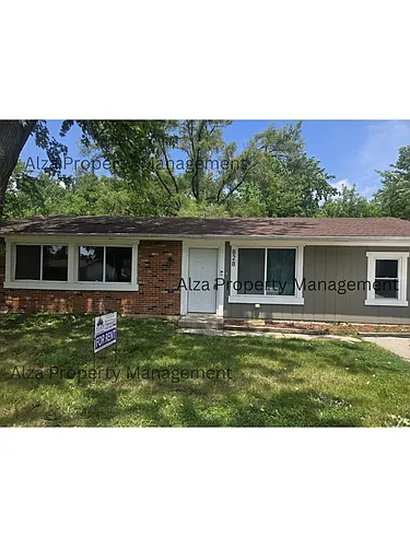 828 Poplar Ln Photo 1